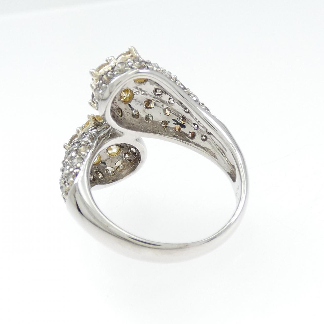 750WG/750YG フラワー ダイヤモンド リング 0.19CT