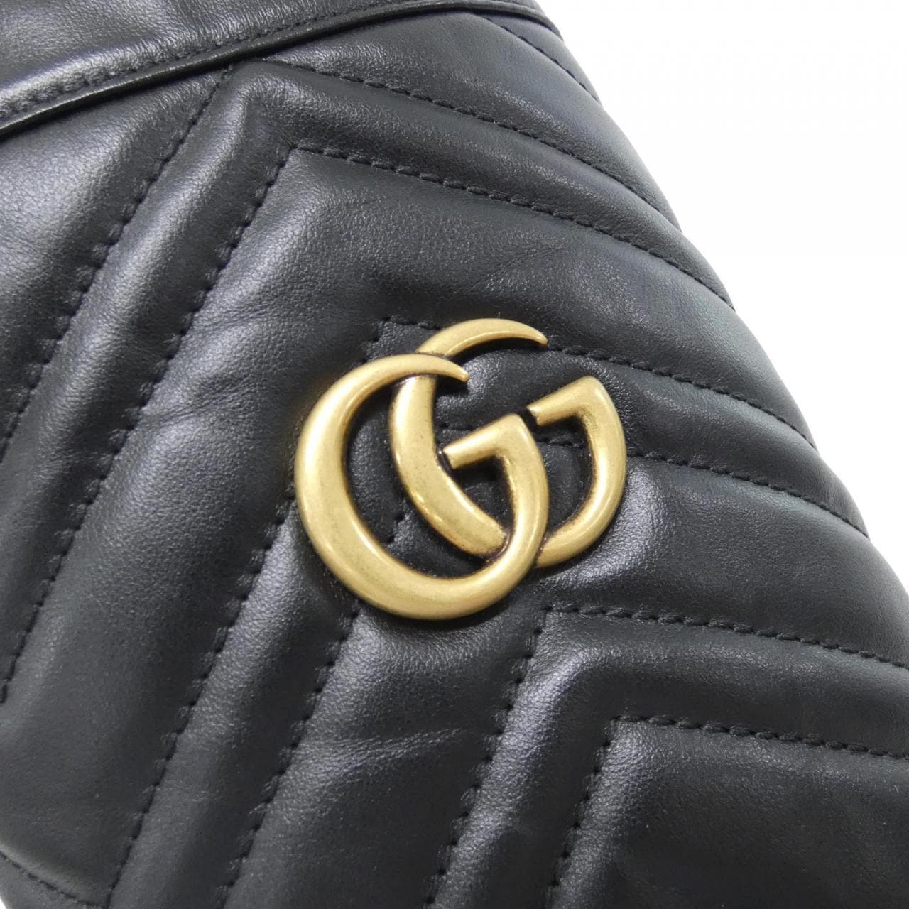グッチ GG MARMONT 575163 DTDRT ショルダーバッグ