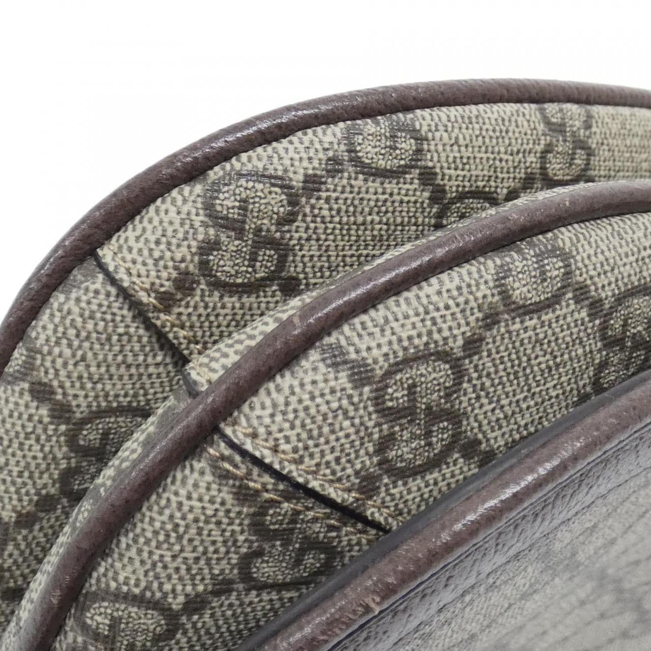 グッチ GUCCI BLONDIE 699210 96IWG ショルダーバッグ