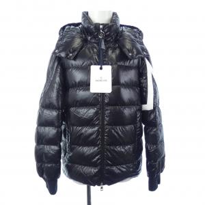 モンクレール MONCLER ダウンジャケット