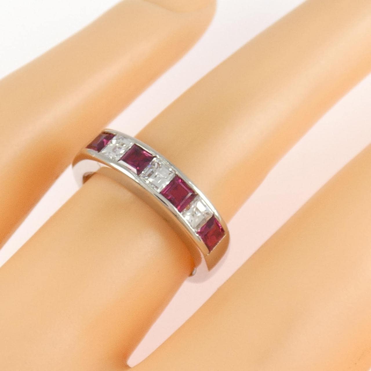 PT900 ルビー リング 0.56CT