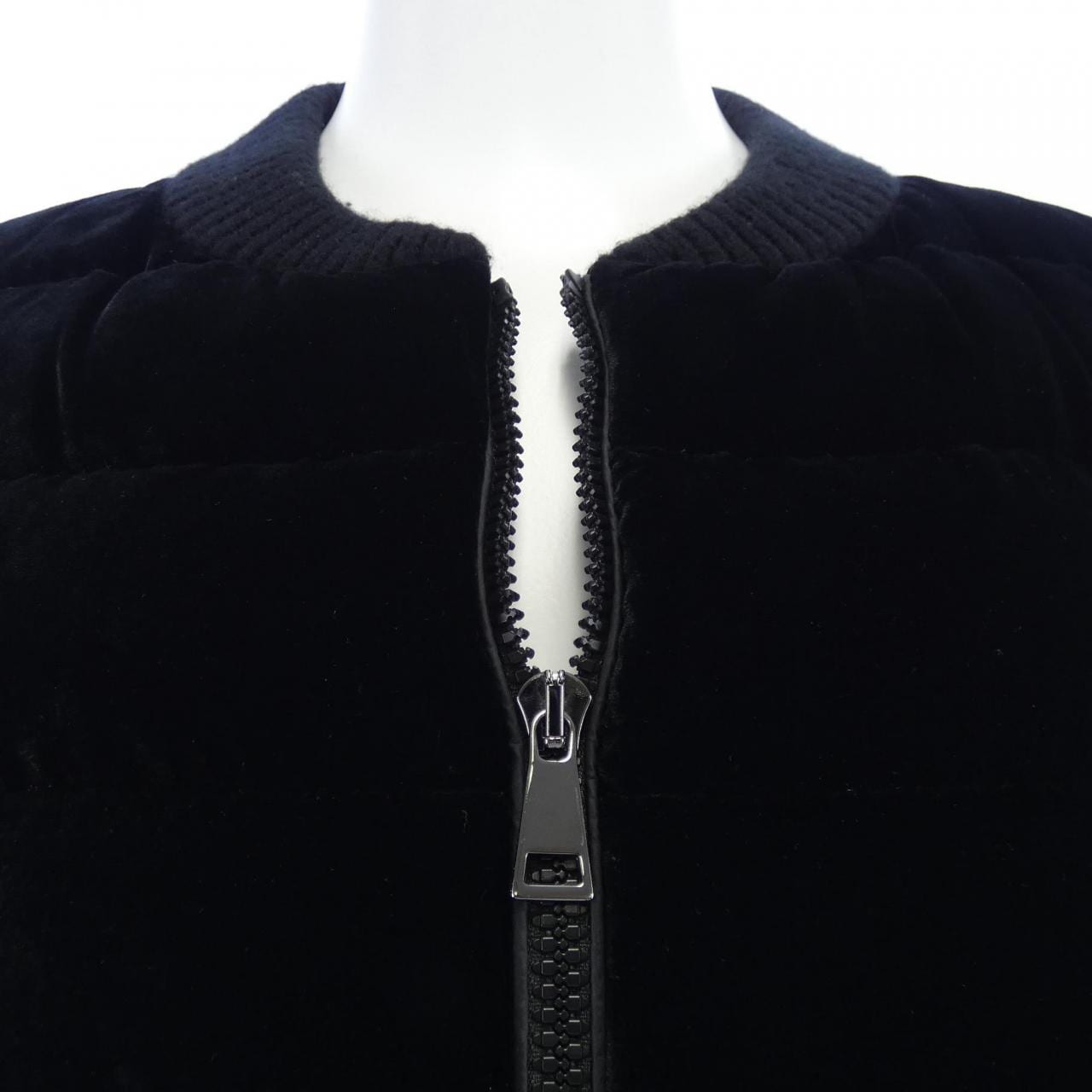 モンクレール MONCLER 20939490800 ダウンジャケット