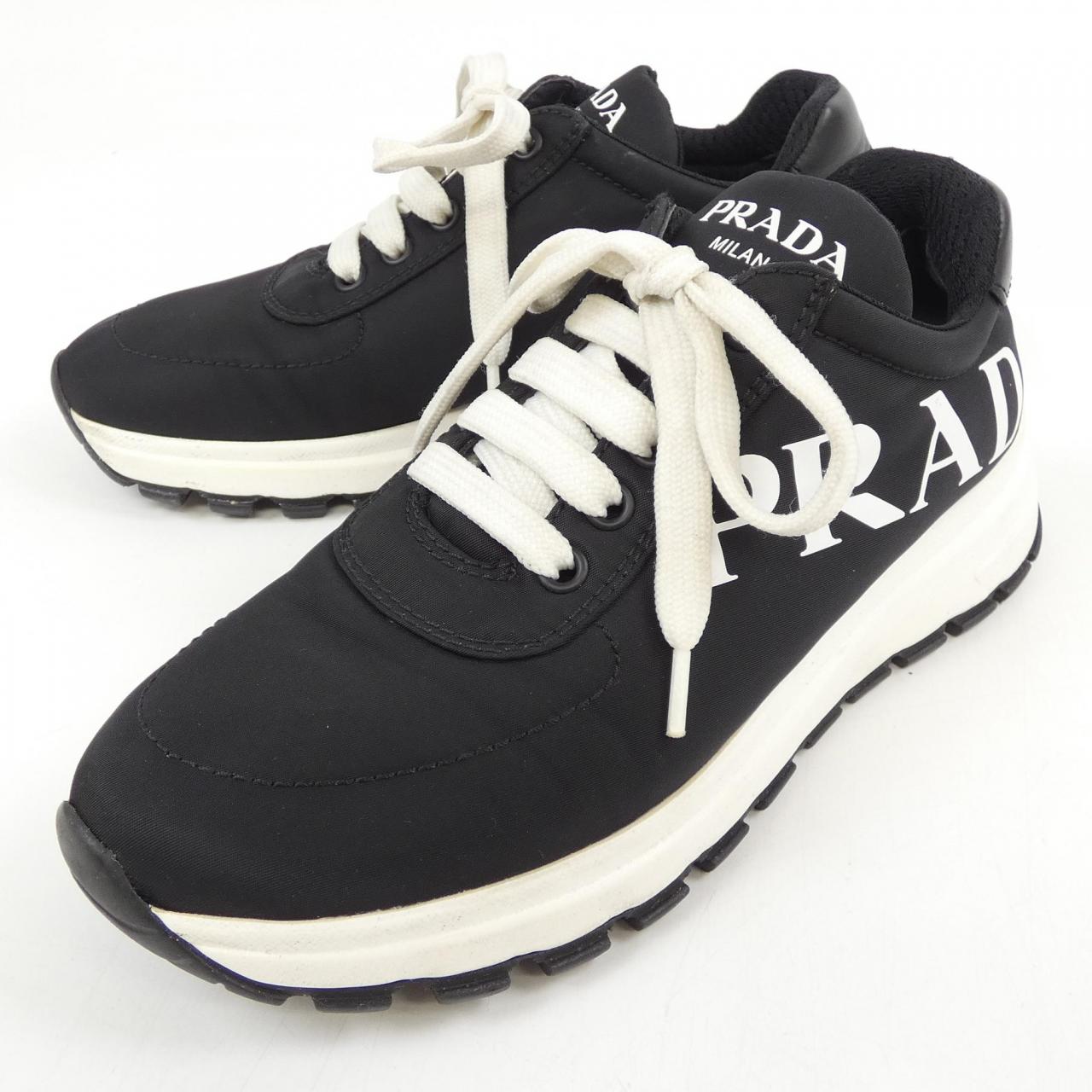 プラダ PRADA スニーカー