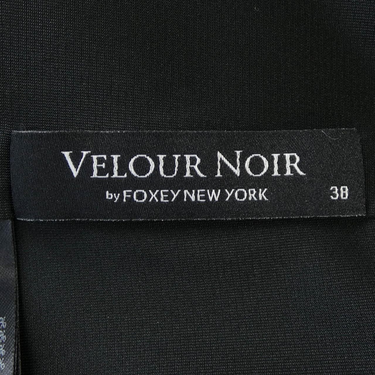 VELOUR NOIR连衣裙