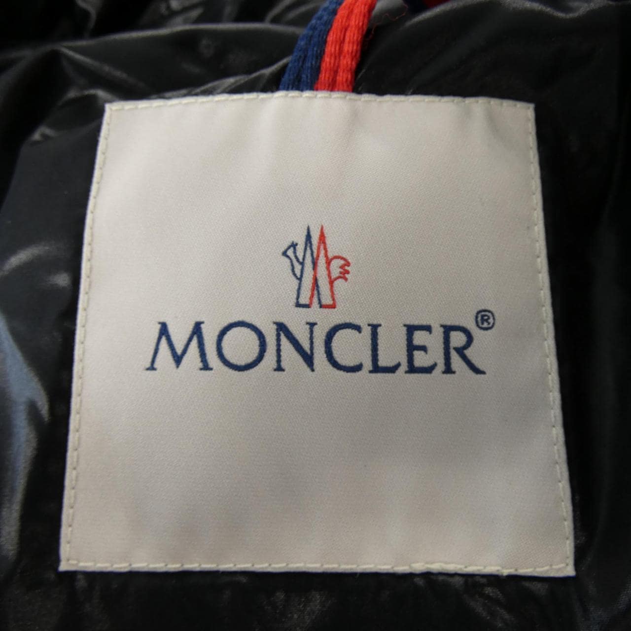 モンクレール MONCLER ダウンジャケット