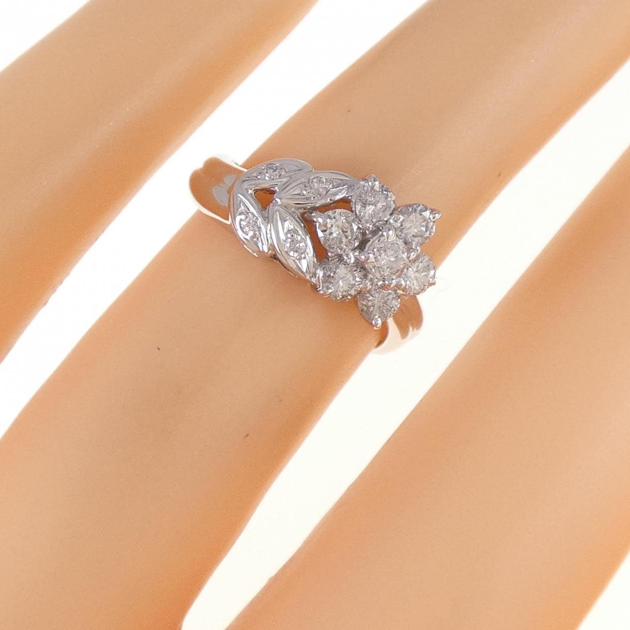 PT900花朵鑽石戒指0.50CT