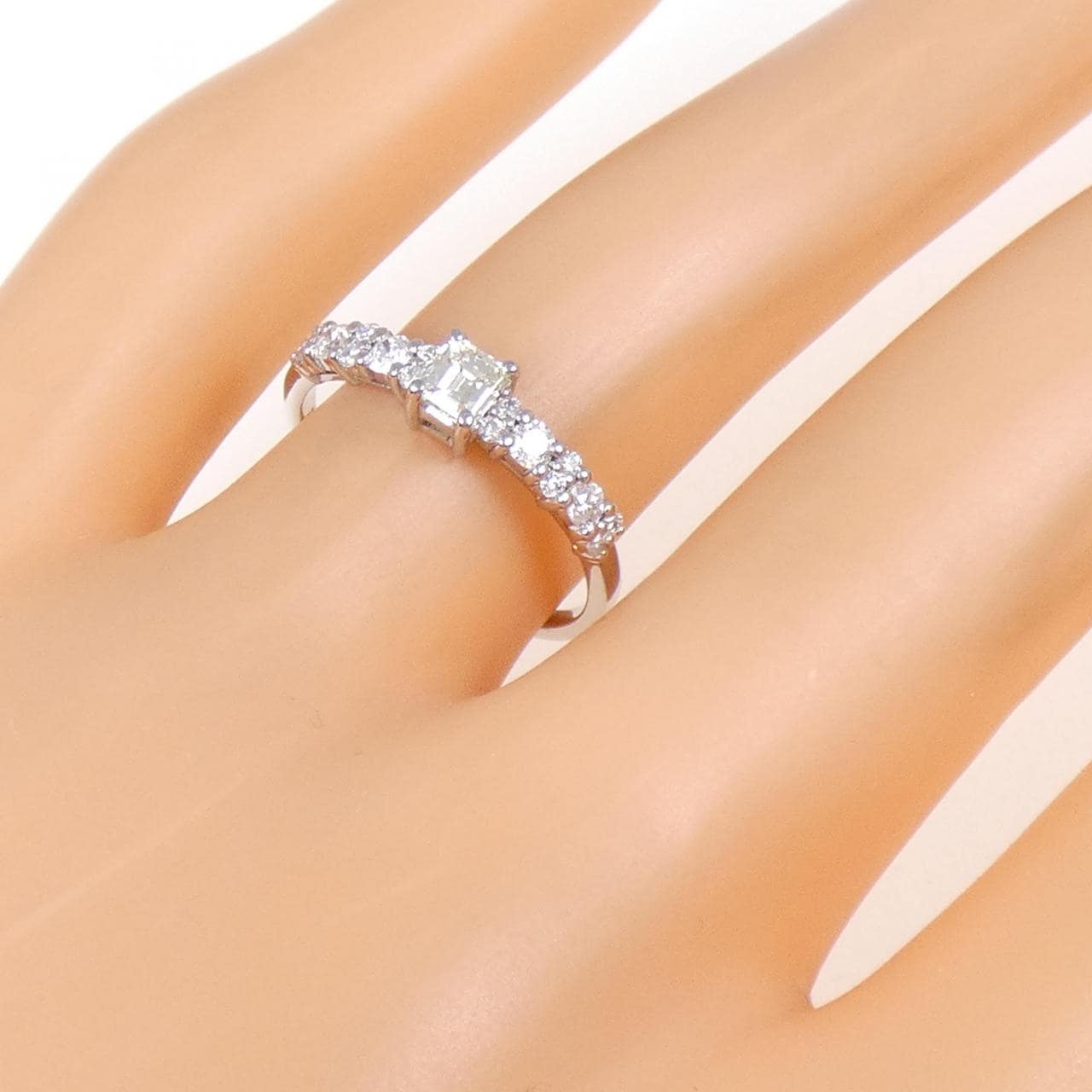 PT900 ダイヤモンド リング 0.221CT