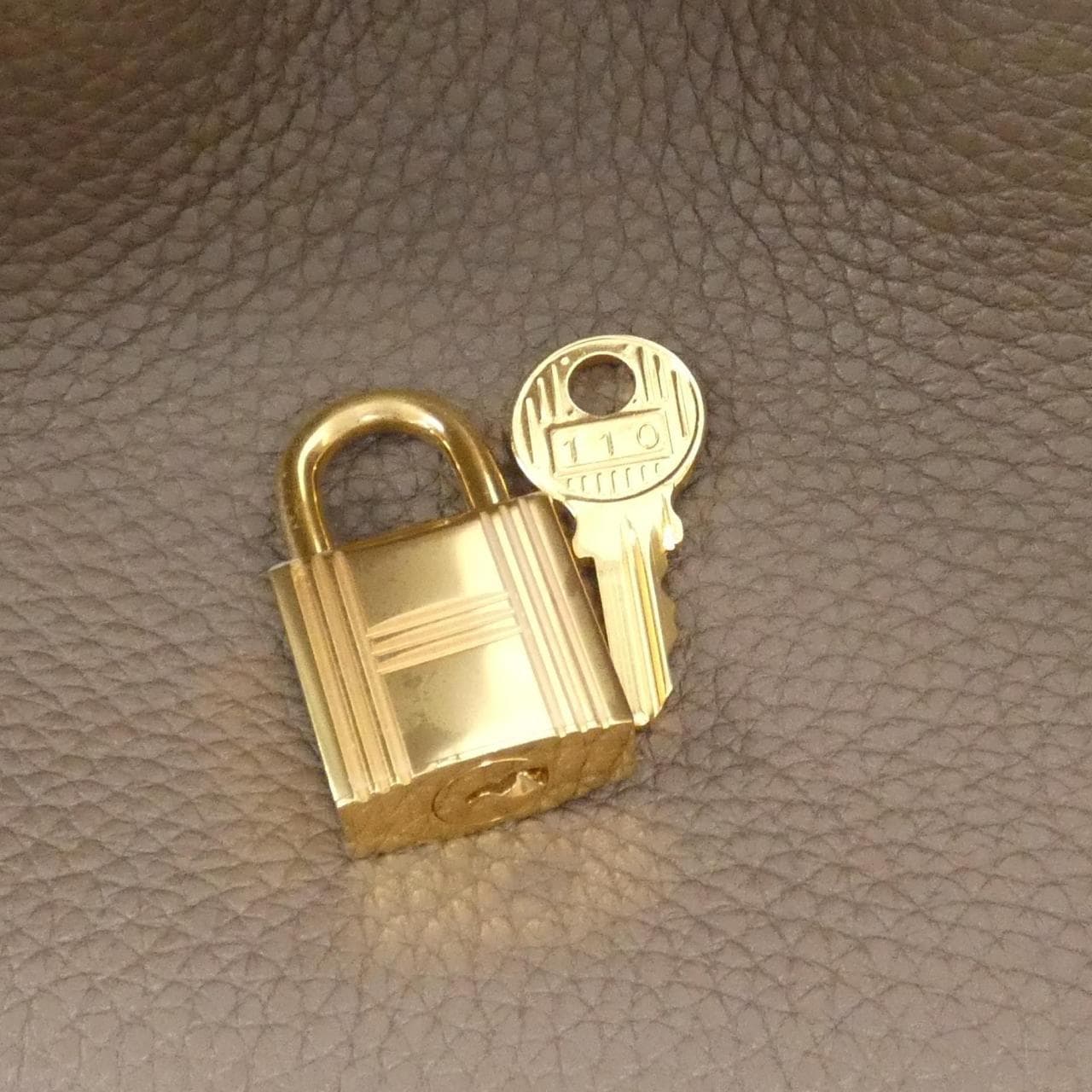 エルメス ピコタン ロック MM 060991CC バッグ