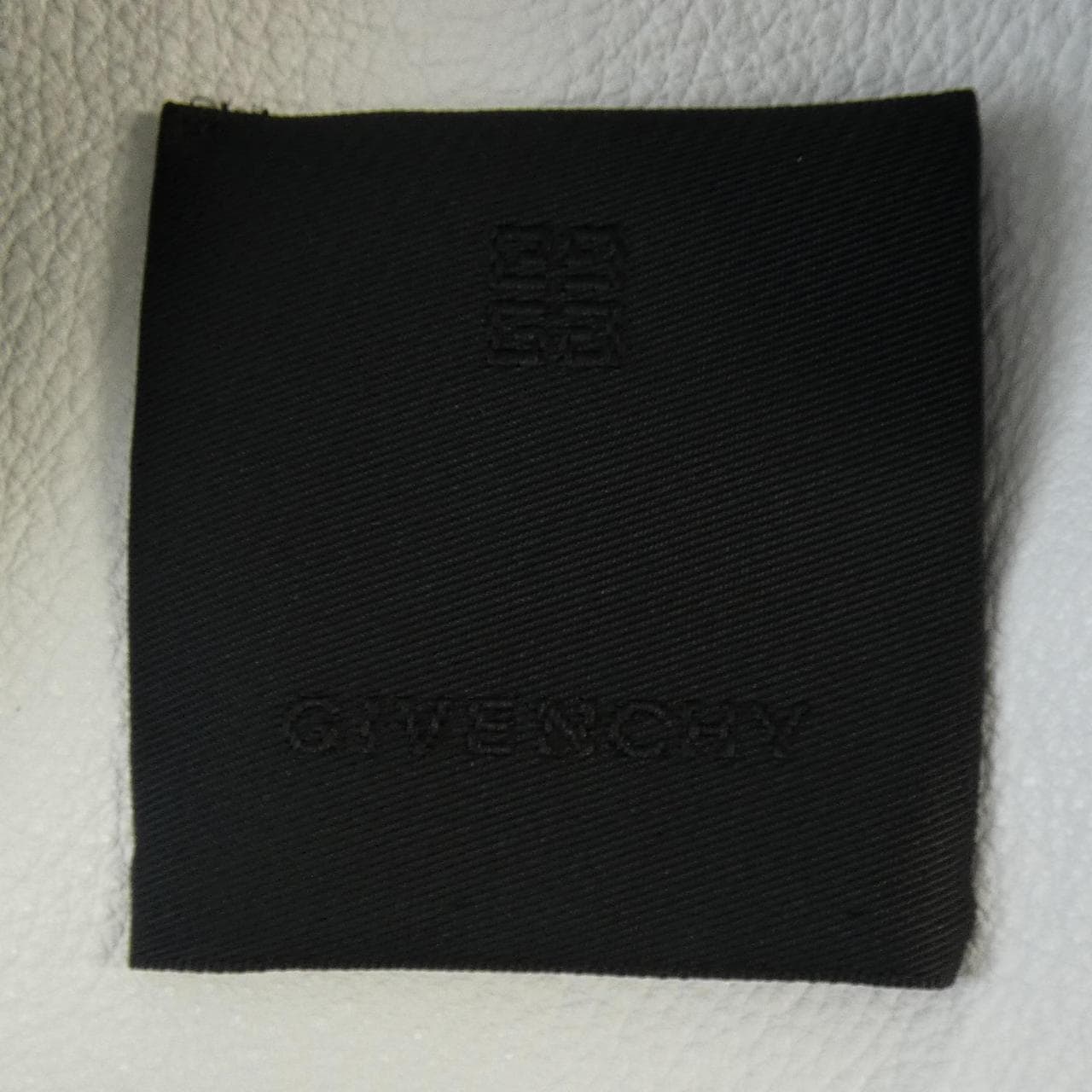 ジバンシー GIVENCHY 8M00QR611V スタジャン