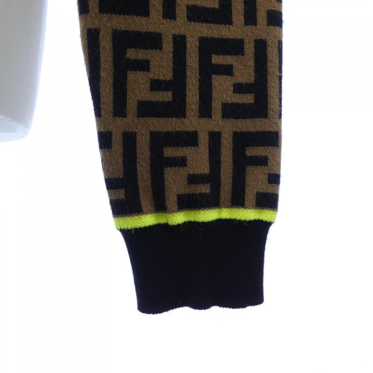 フェンディ FENDI FZY780 A7UB ニット
