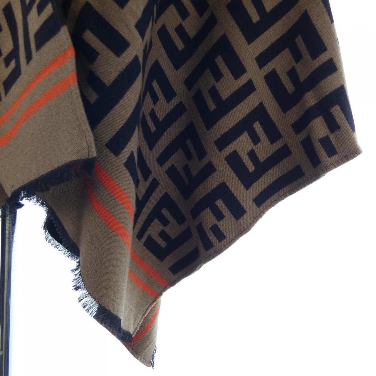 フェンディ FENDI ケープ