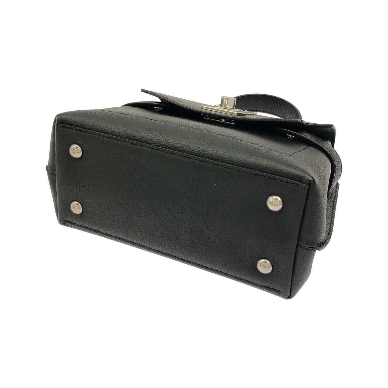 ルイヴィトン ロックミー エヴァー MINI M20997 バッグ