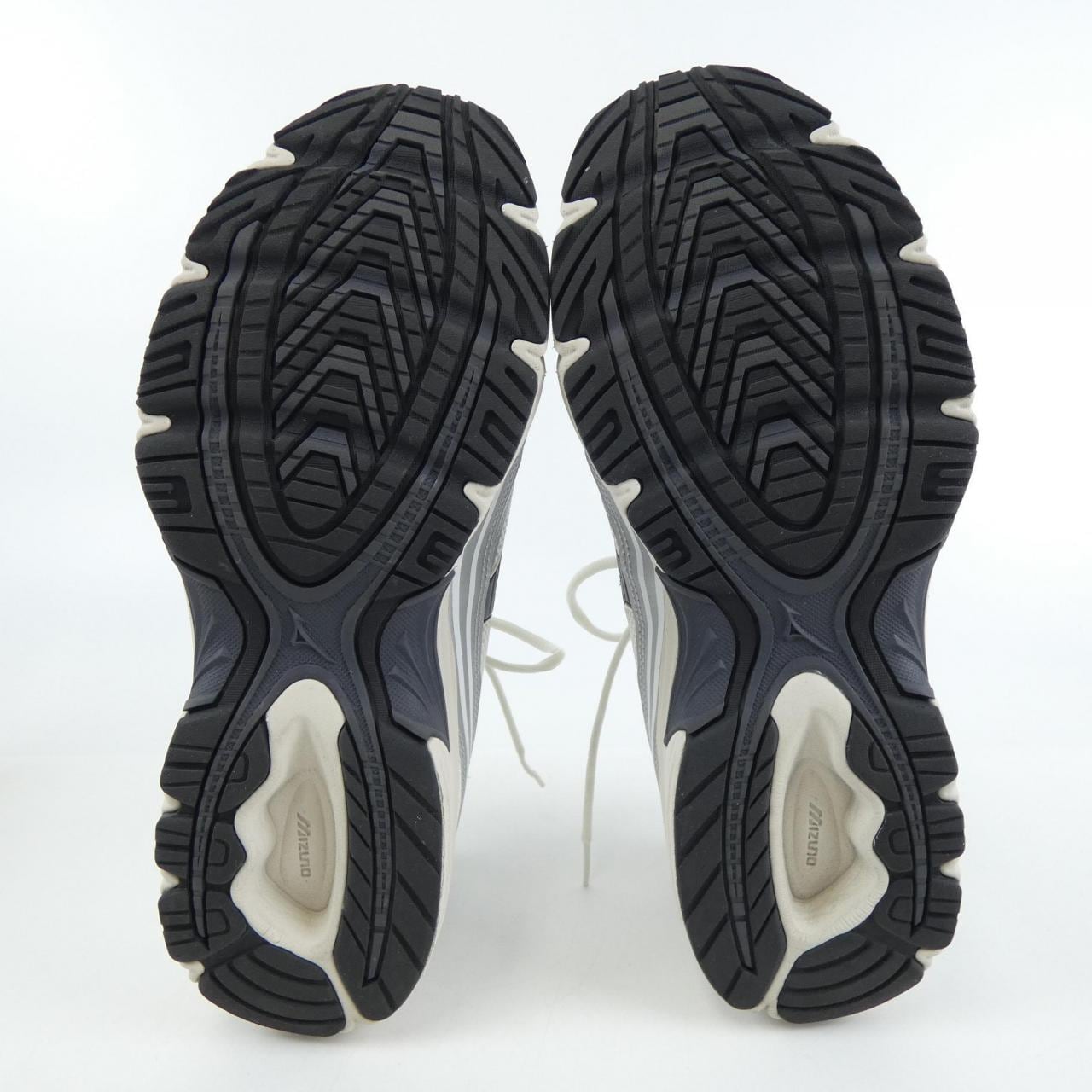 ミズノ MIZUNO スニーカー