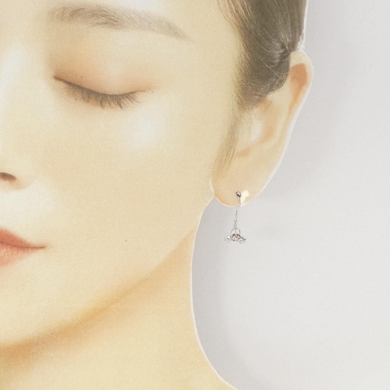 K10WG オパール ピアス