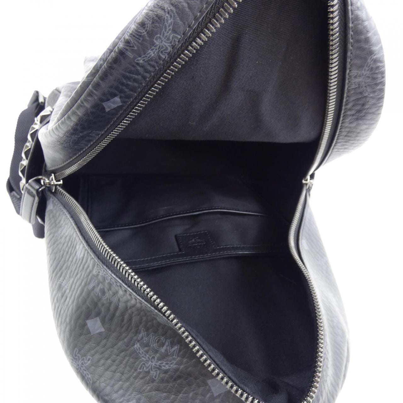 エムシーエム MCM BACKPACK