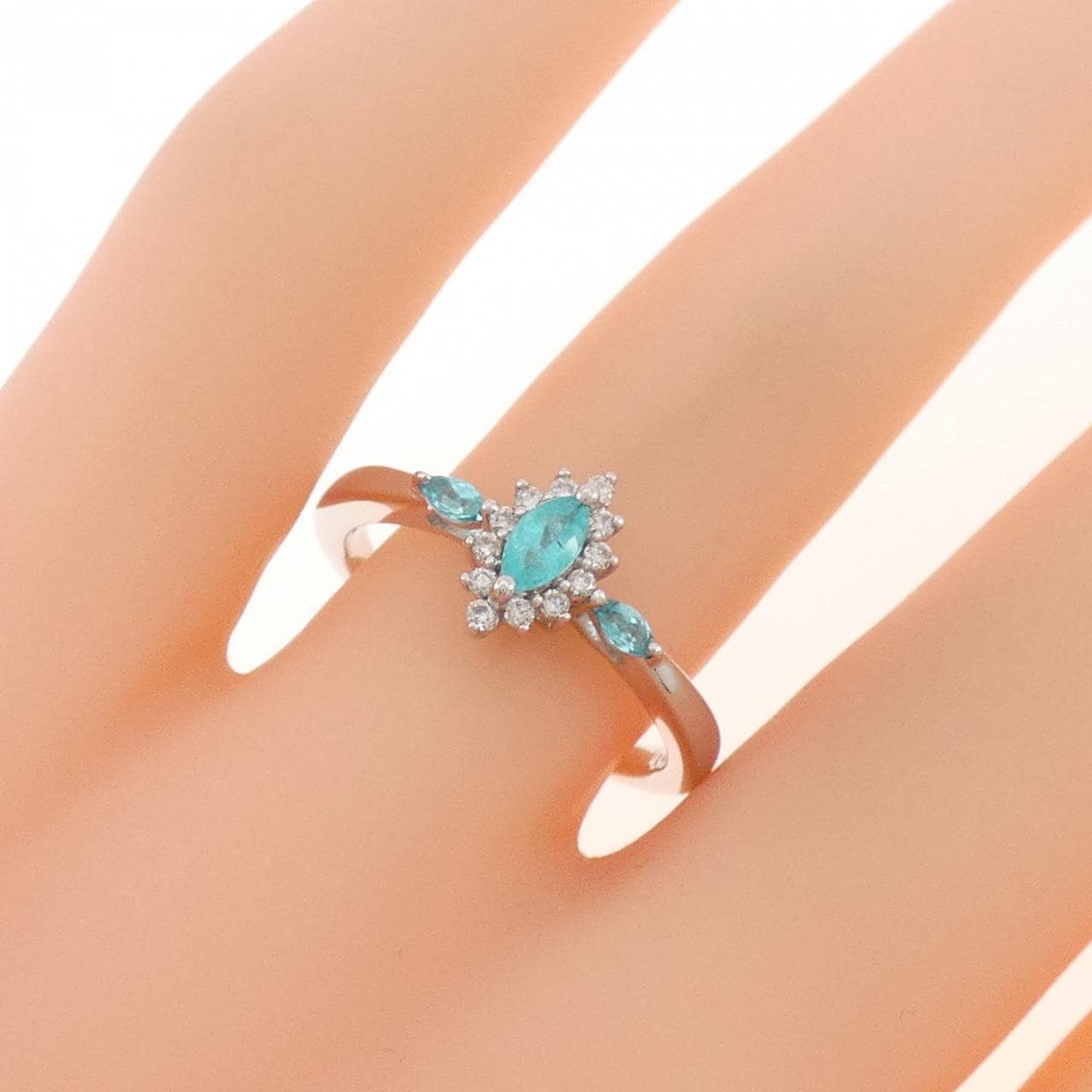 K18WG パライバトルマリン リング 0.16CT