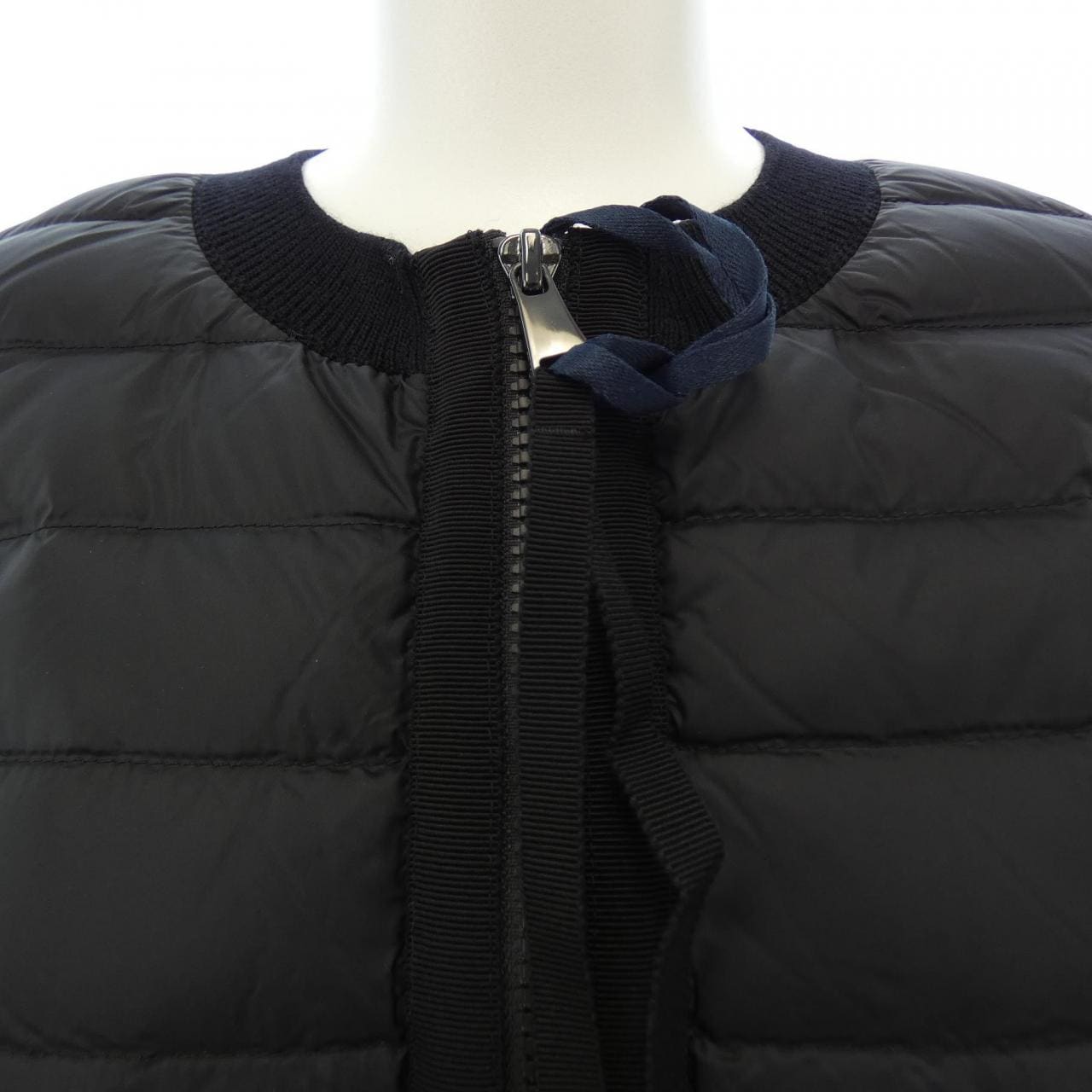 【新品】モンクレール MONCLER 20939B51000 ダウンジャケット