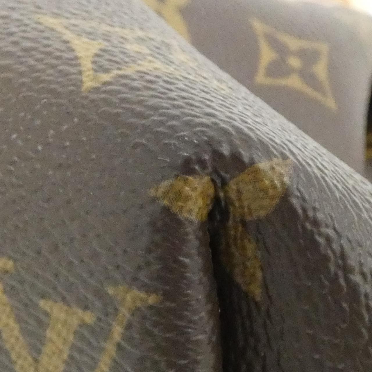 ルイヴィトン モノグラム テュレン MM M48814 バッグ