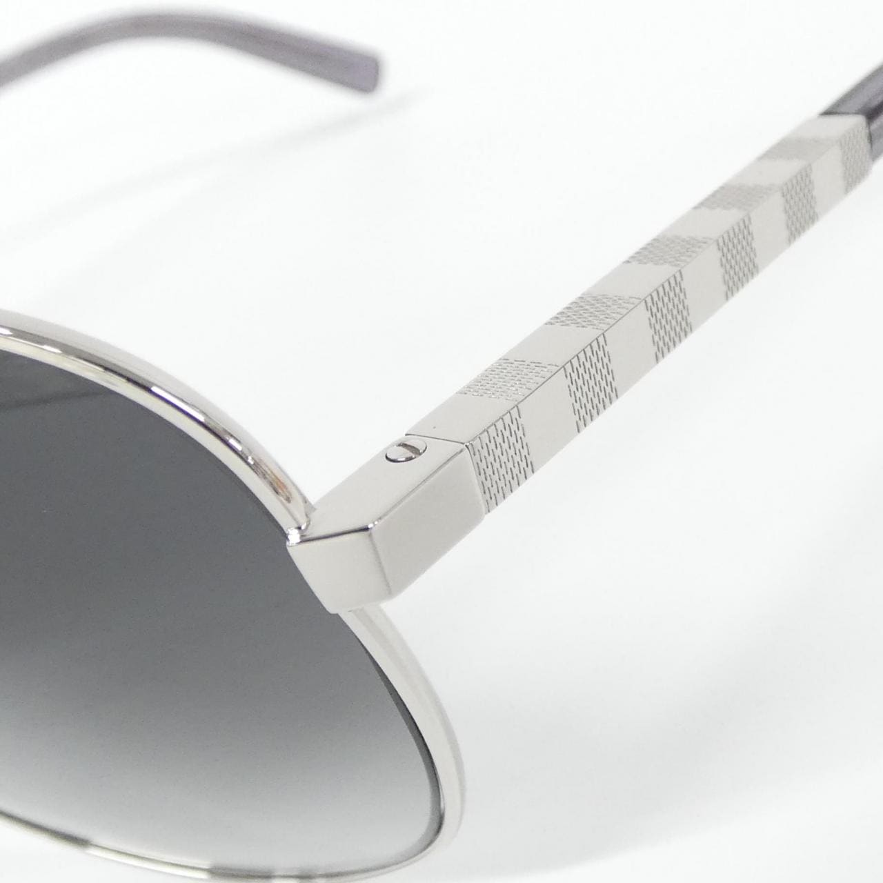 ルイヴィトン アティテュード パイロット Z0340U サングラス