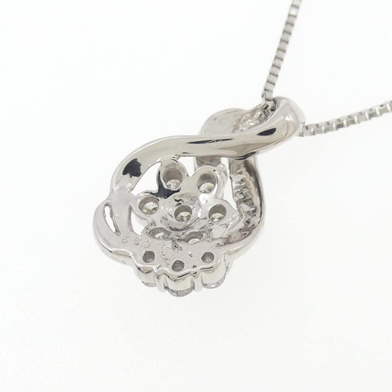 PT/PT850 フラワー ダイヤモンド ネックレス 0.32CT