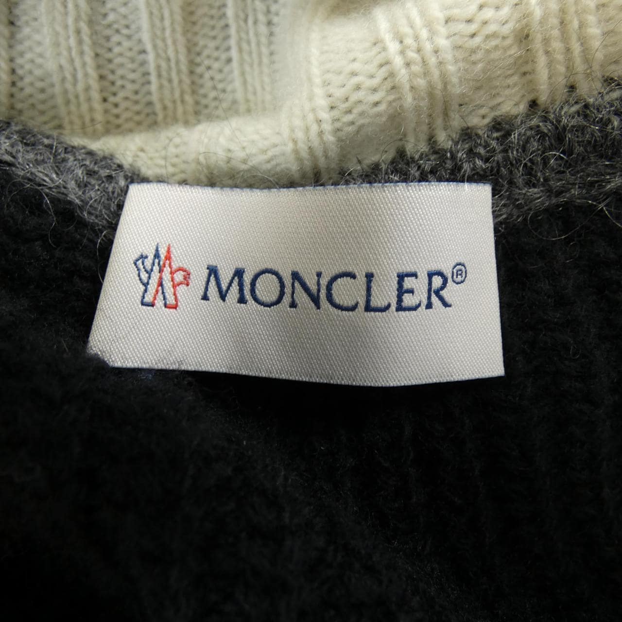 モンクレール MONCLER 20939D00001 ニット