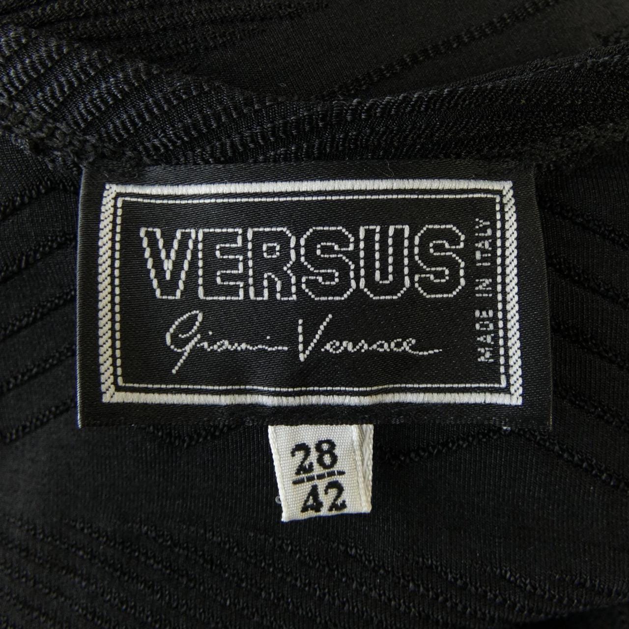 【ヴィンテージ】ヴェルサス VERSUS ワンピース