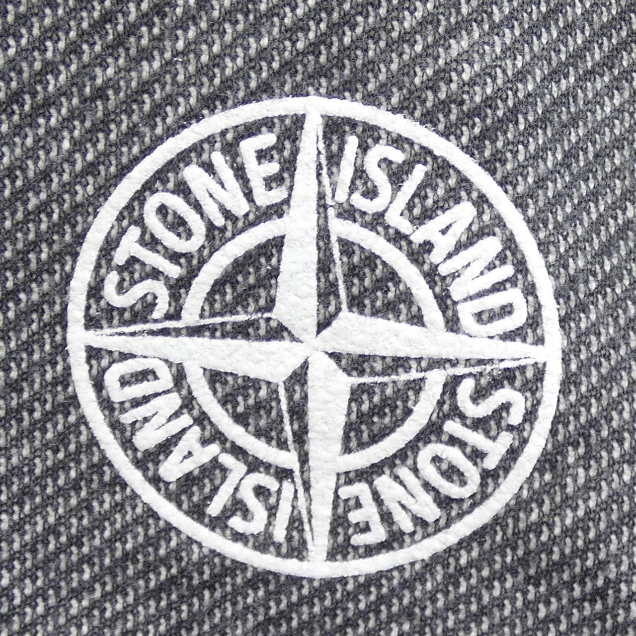 ストーンアイランド STONE ISLAND 661563154 ショートパンツ