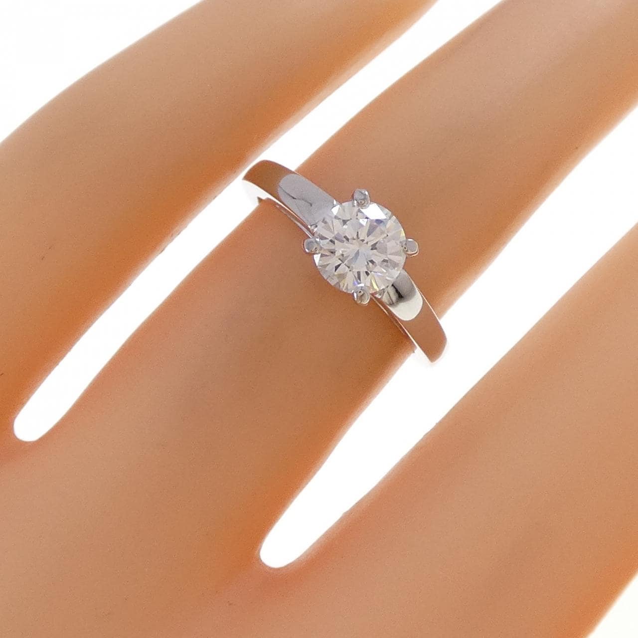 ブルガリ グリフ リング 0.704CT (F VVS2)