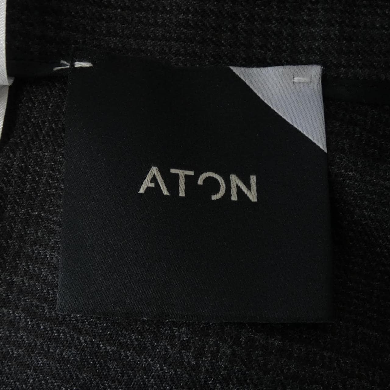 エイトン ATON PR.AG.YW.1807 パンツ