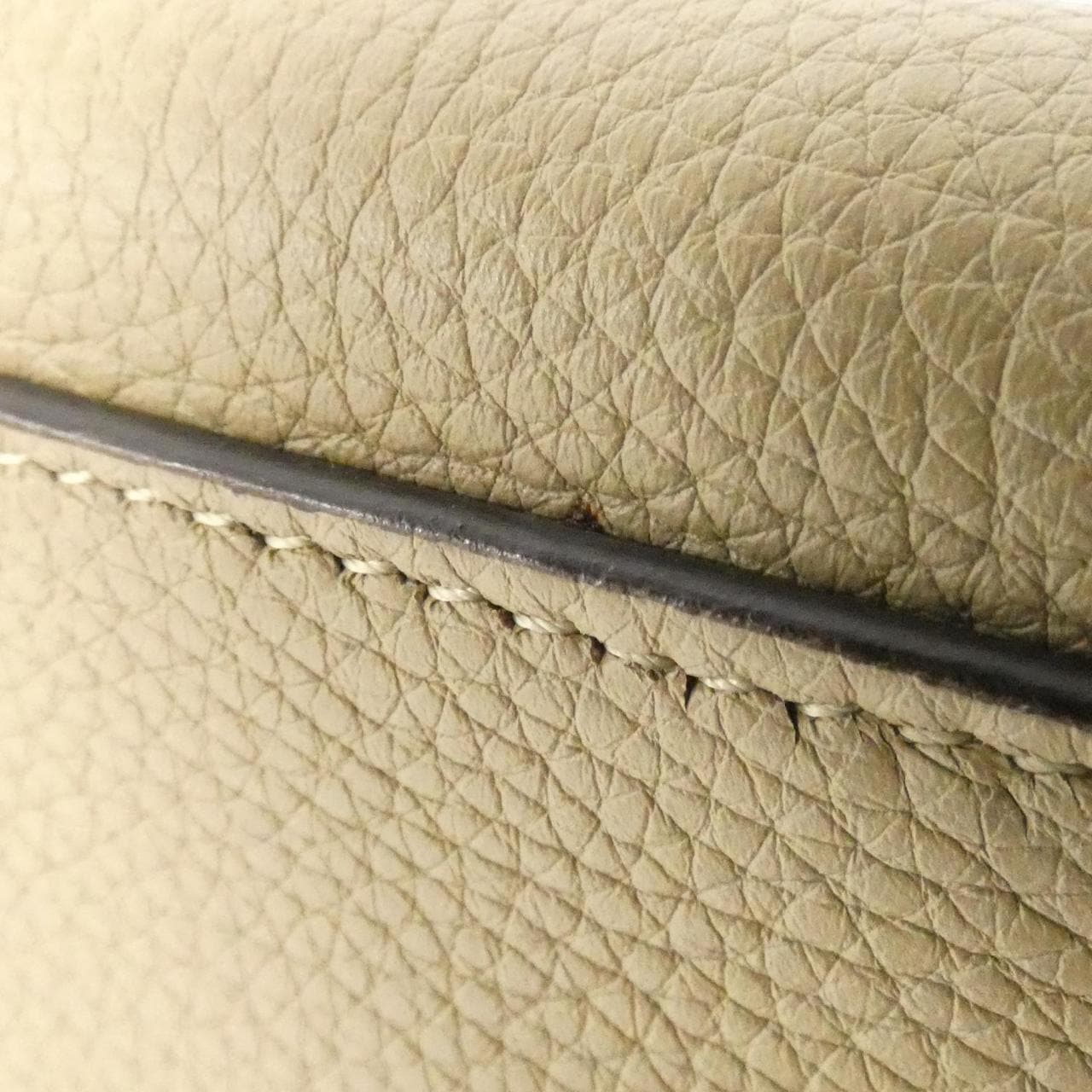 セリーヌ スモール トラペーズ 174683MDB バッグ