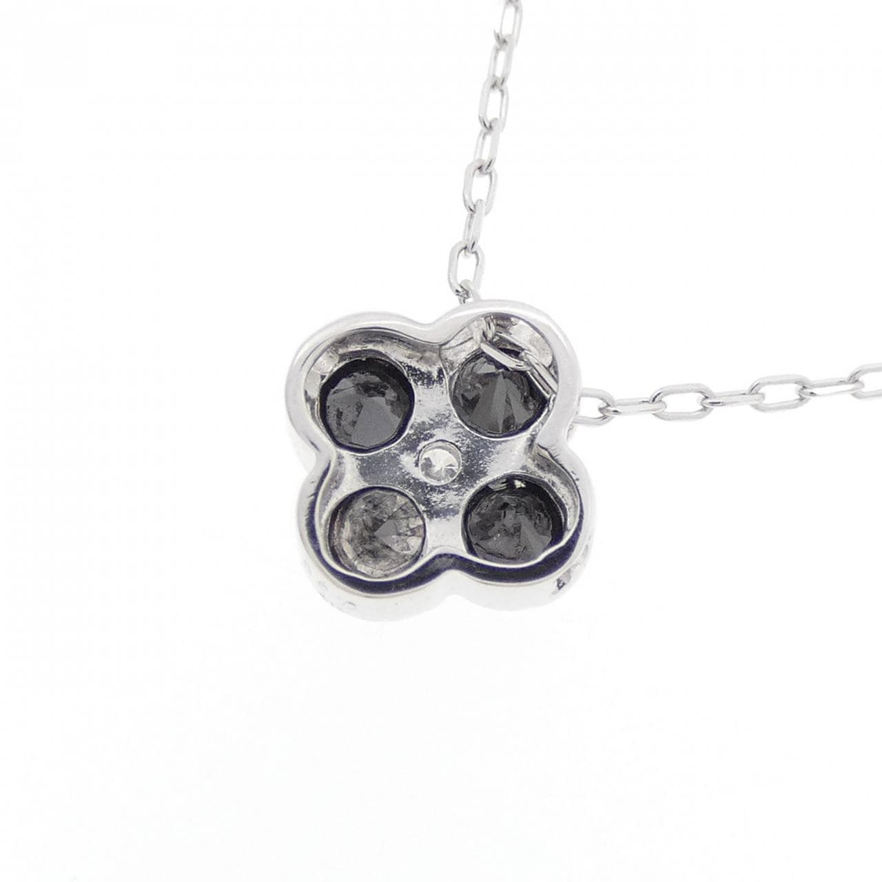 K18WG　フラワー ダイヤモンド ネックレス 0.36CT