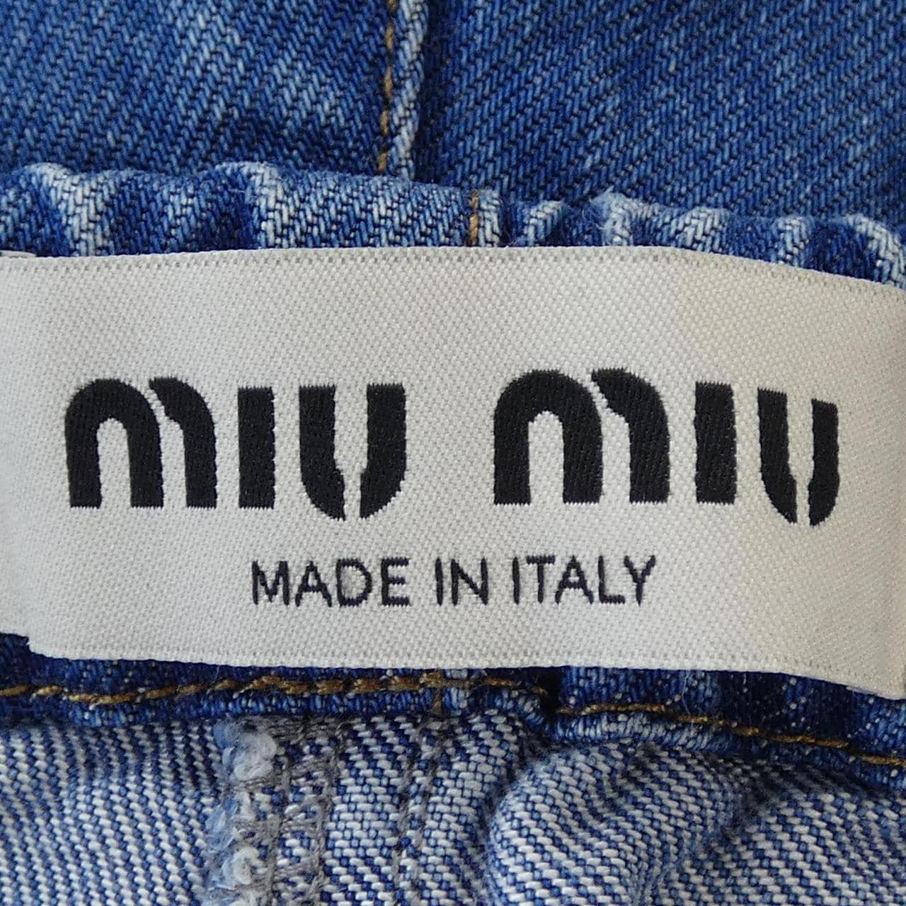 ミュウミュウ MIU MIU MIU MIU ロゴ GWP523 SOOO 143V ショートパンツ