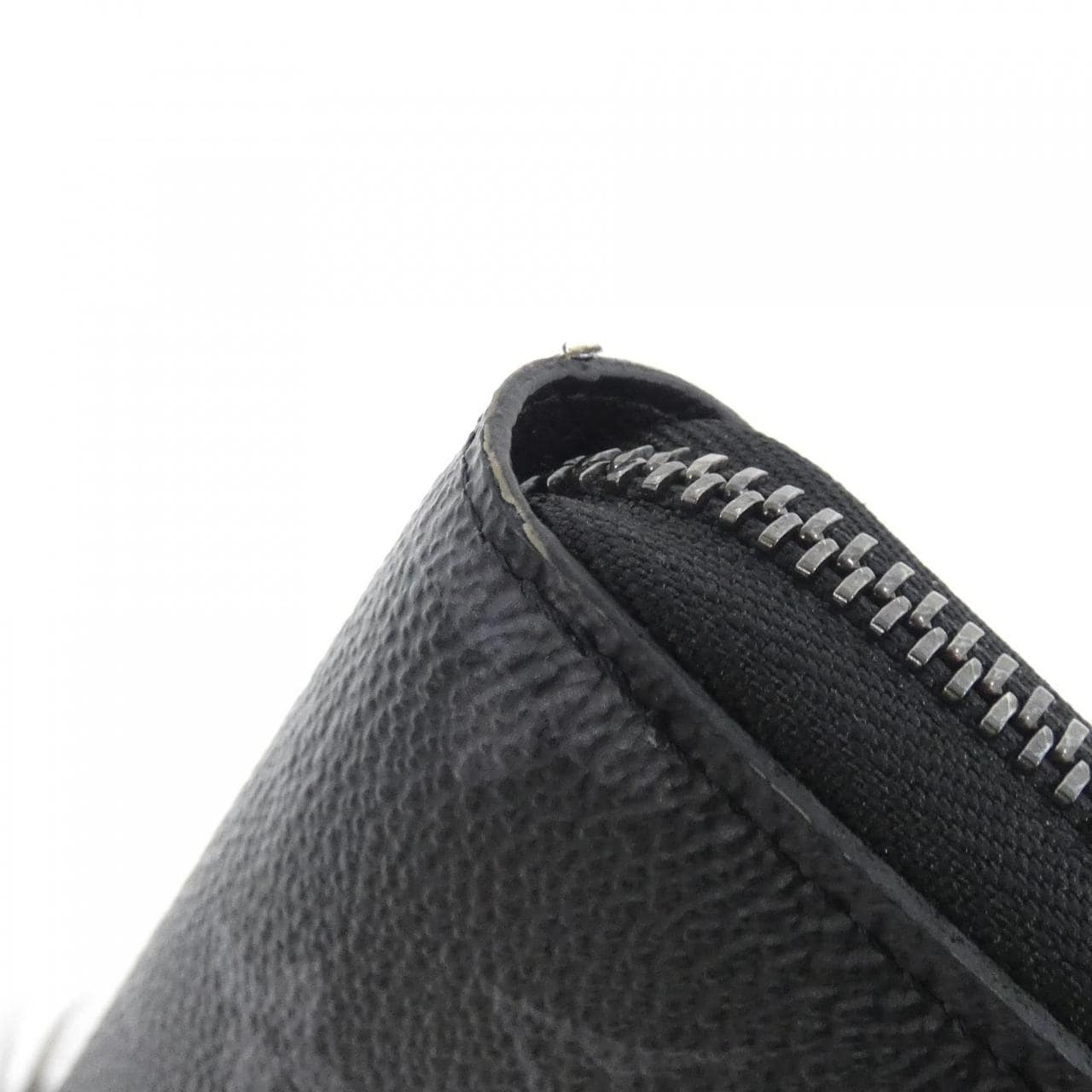 ルイヴィトン モノグラム エクリプス ジッピー オーガナイザー M82081 財布