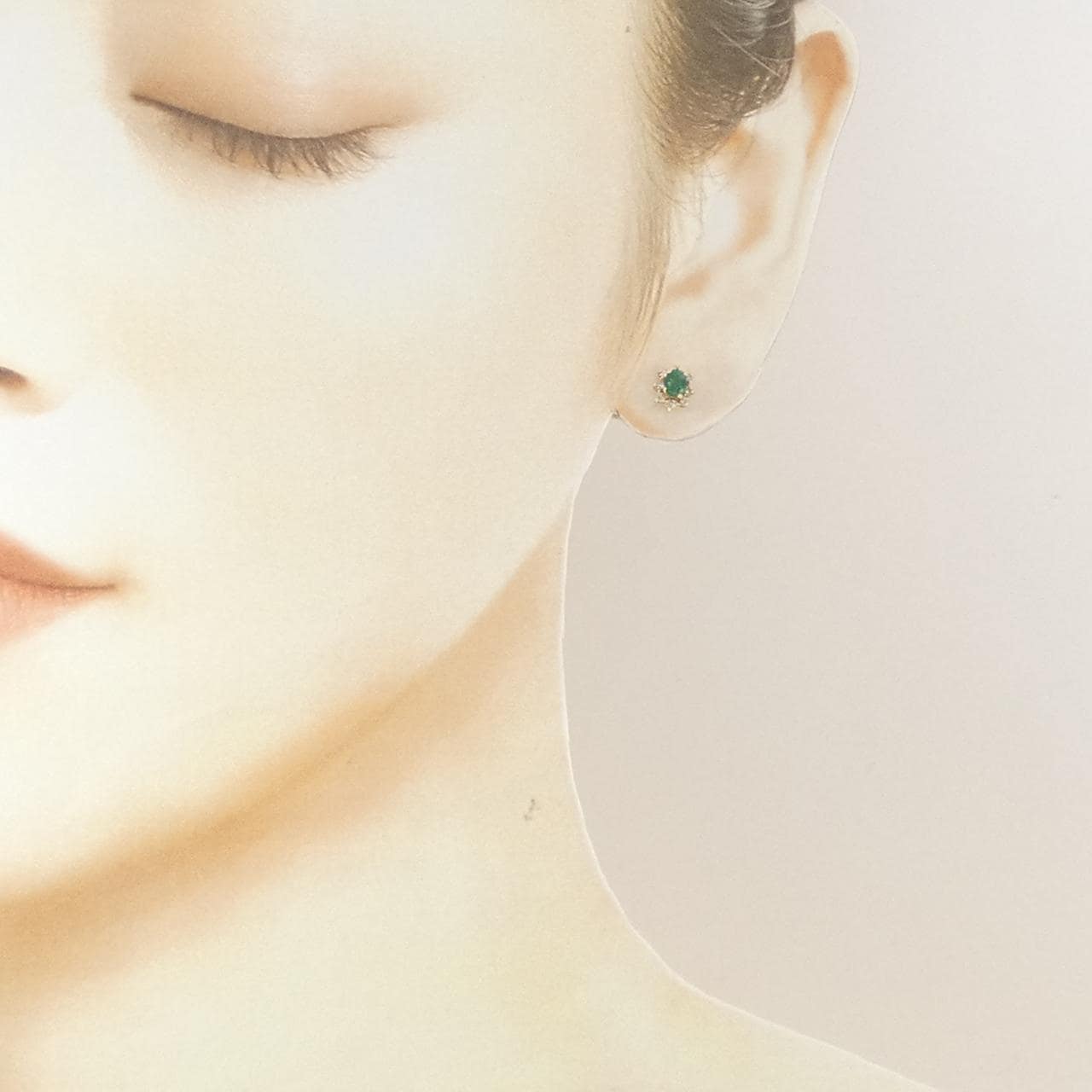 K14YG エメラルド ピアス