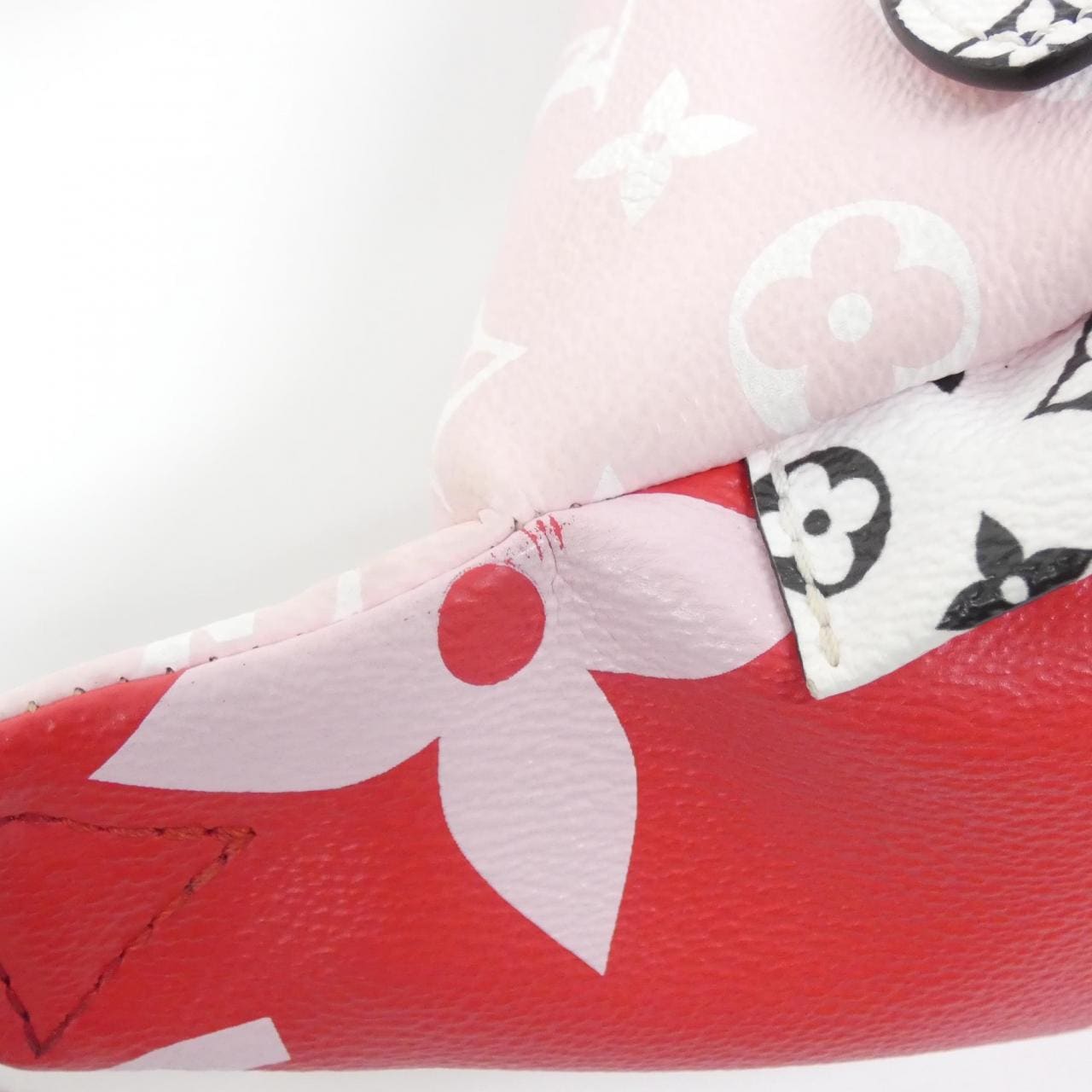 ルイヴィトン モノグラム ジャイアント バムバッグ M44575 ショルダーバッグ