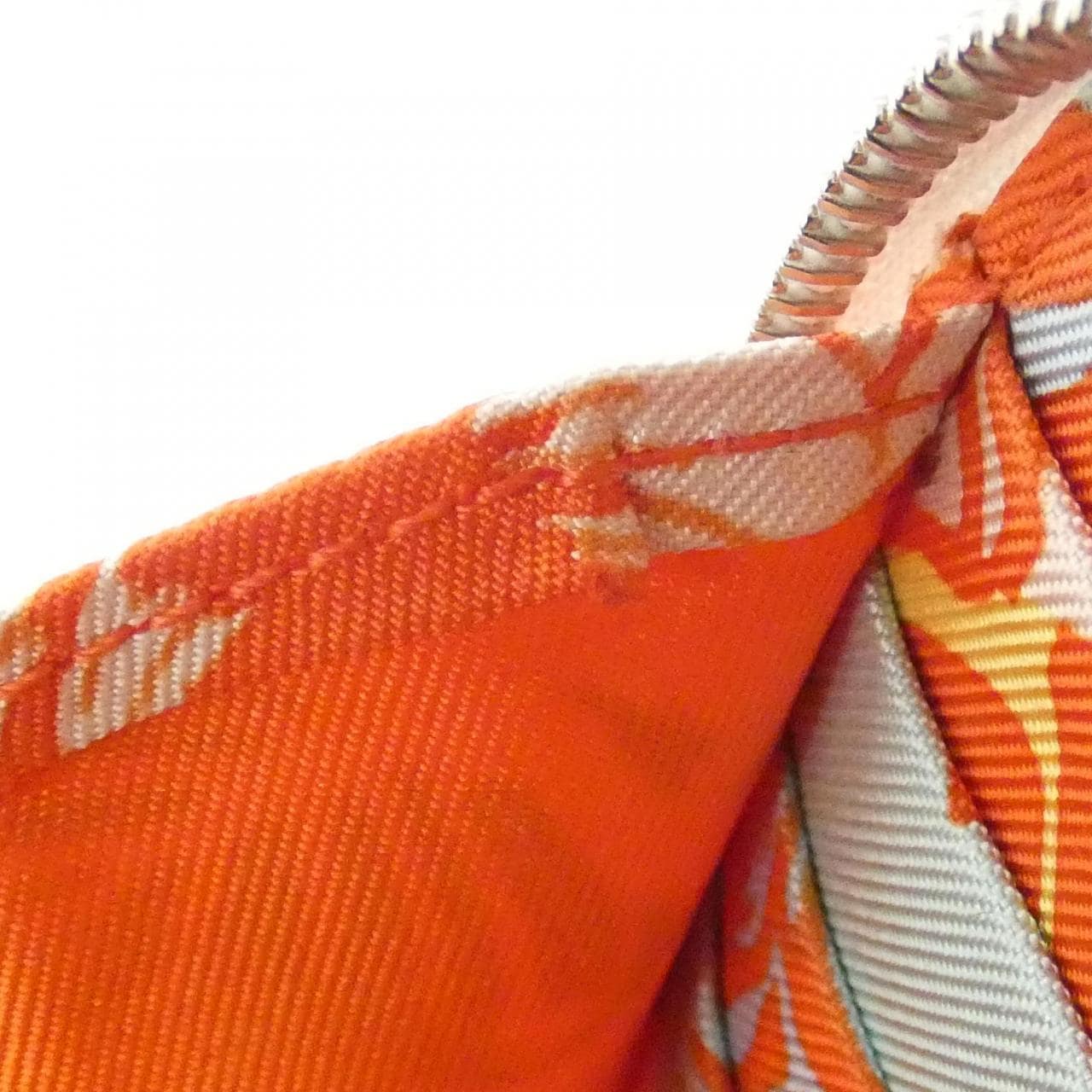 エルメス WILD シルク イン クラシック 084701CK 財布