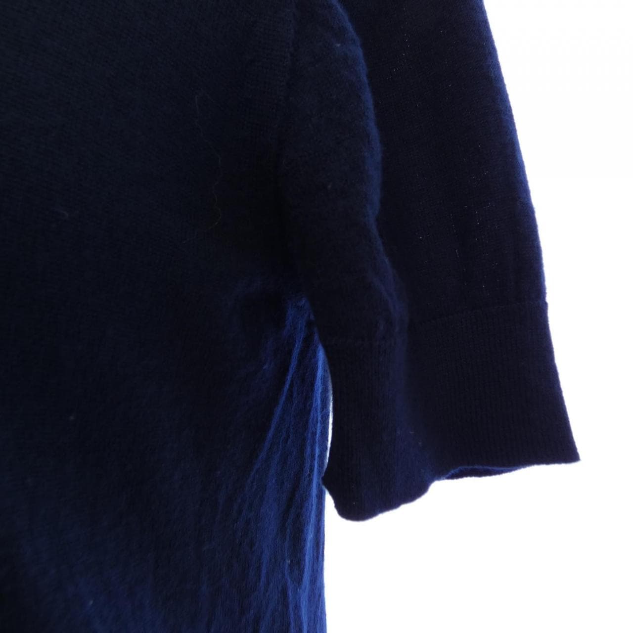 ジョンストンズ JOHNSTONS OF ELGIN ニット