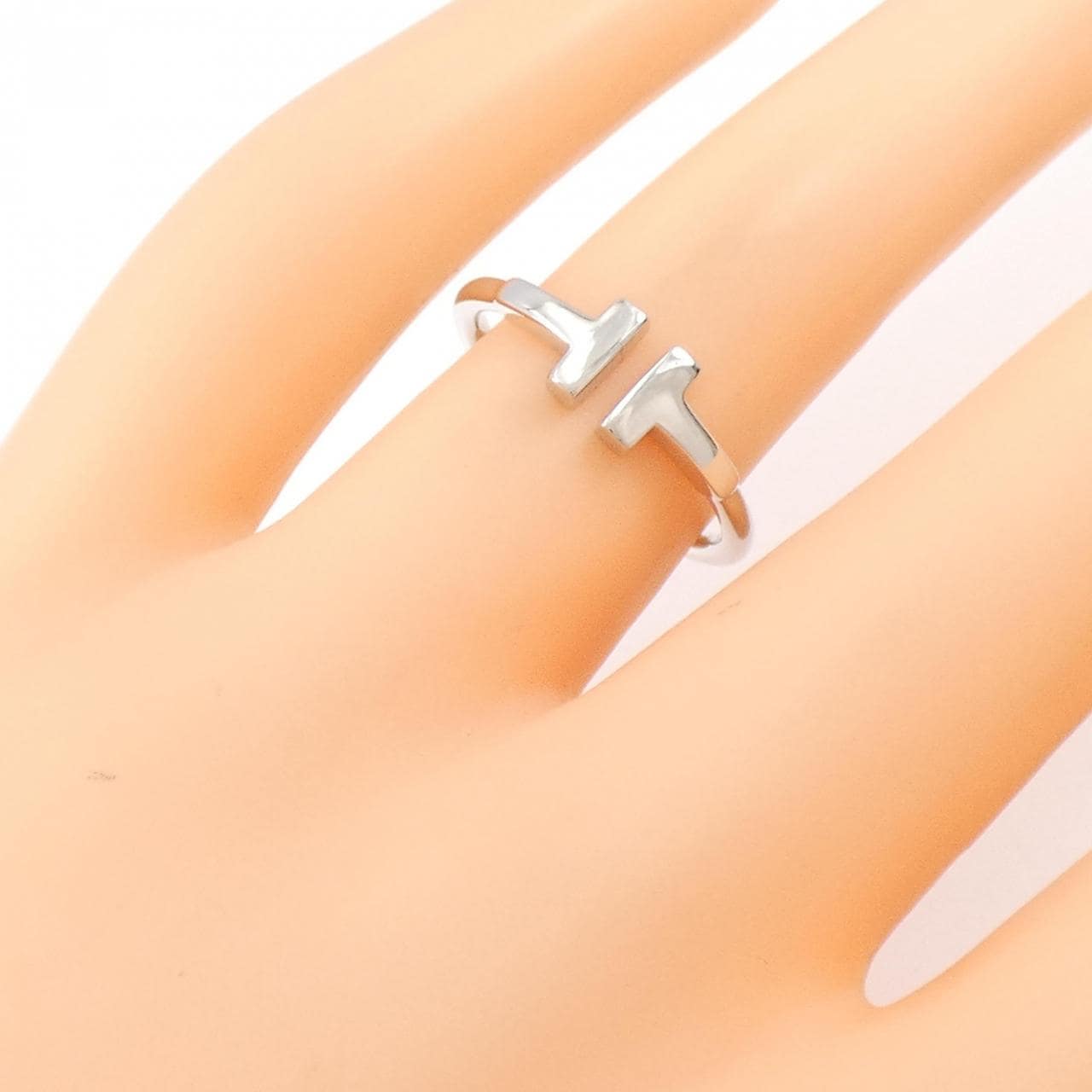 TIFFANY T wire ring