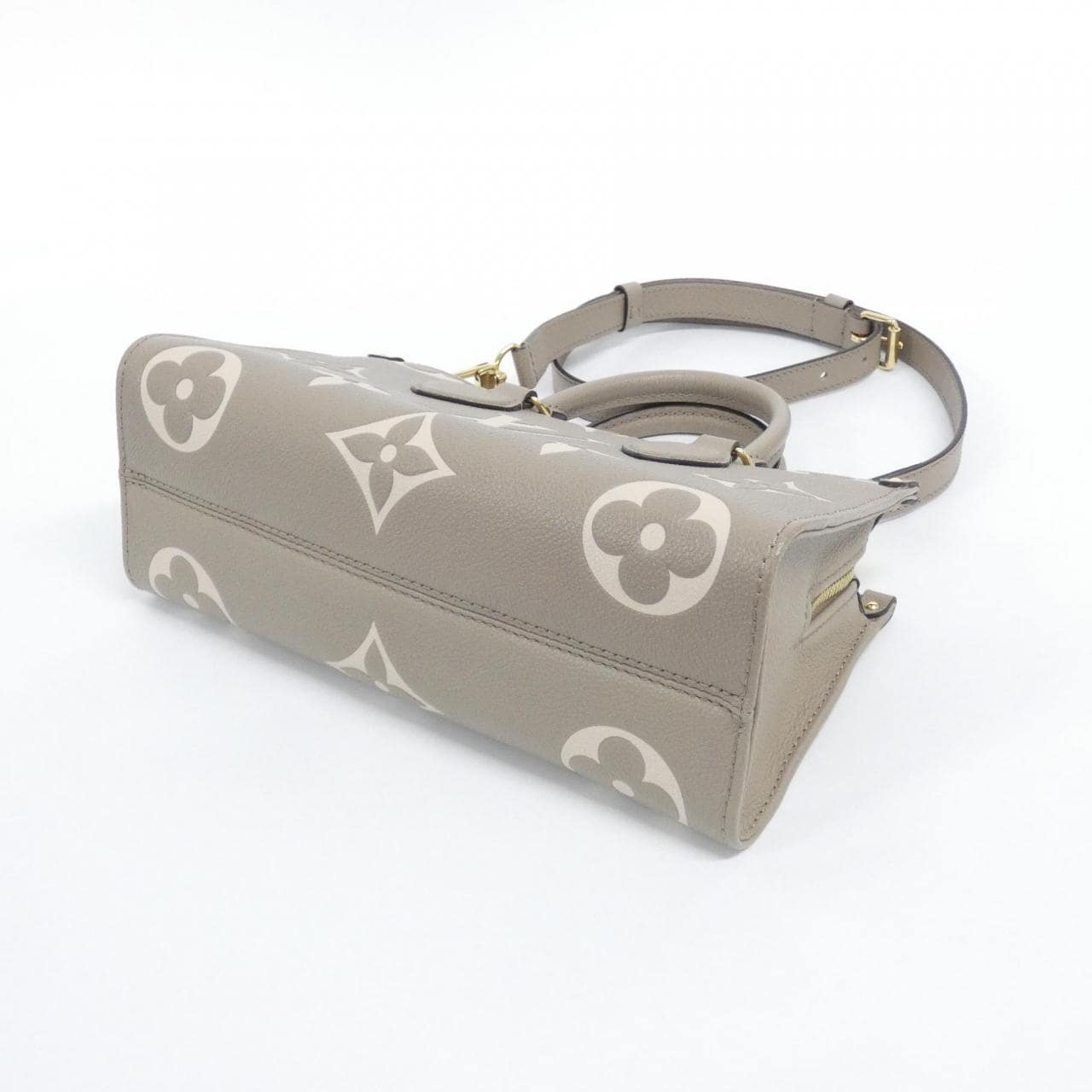 ルイヴィトン バイカラー モノグラム アンプラント オンザゴーEW M23641 バッグ