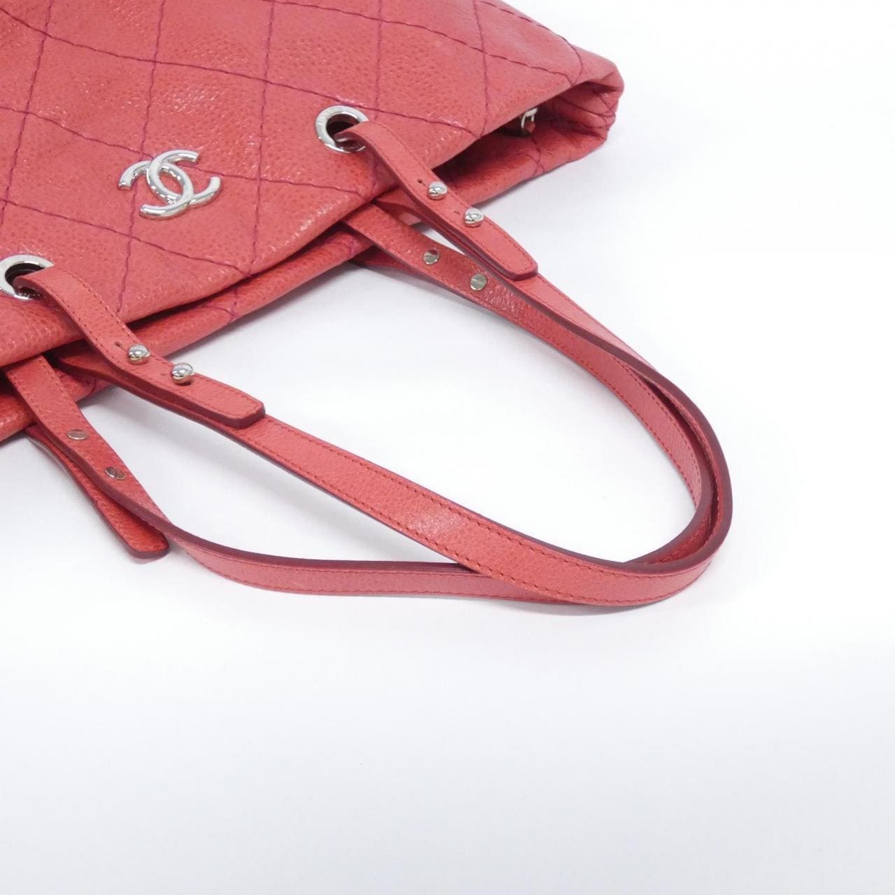 シャネル オンザロード ライン 48019 バッグ