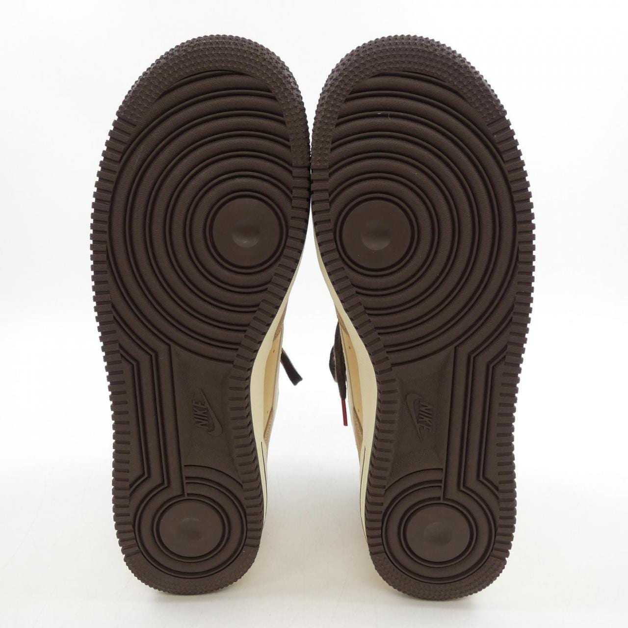 ナイキ NIKE スニーカー