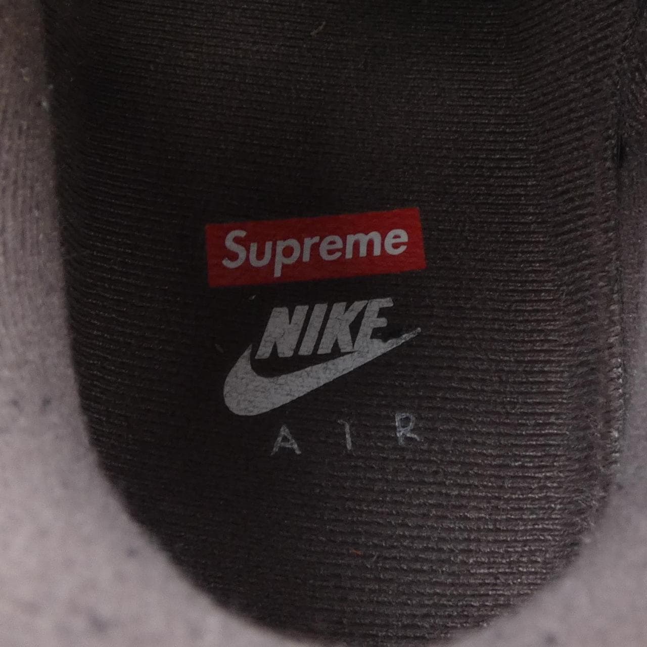 ナイキシュプリーム NIKE×SUPREME スニーカー