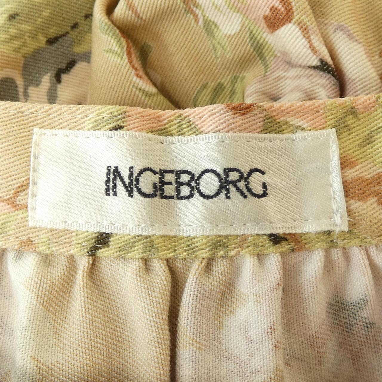 インゲボルグ INGEBORG スカート