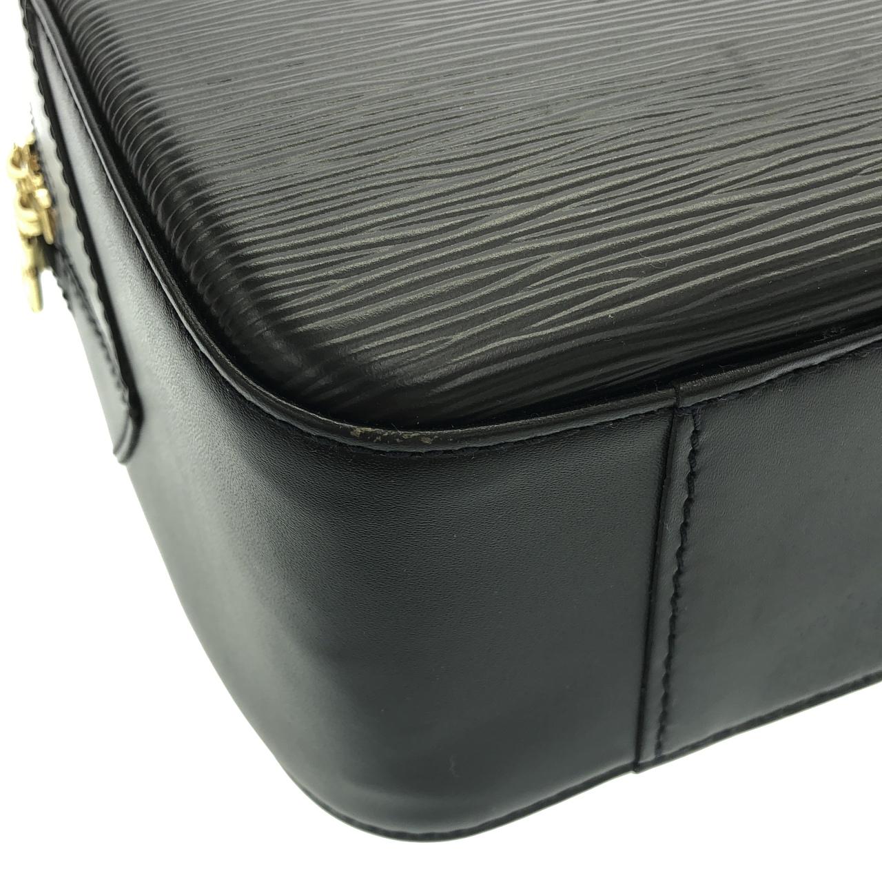 ルイヴィトン エピ ヴォルテール M52432 ショルダーバッグ