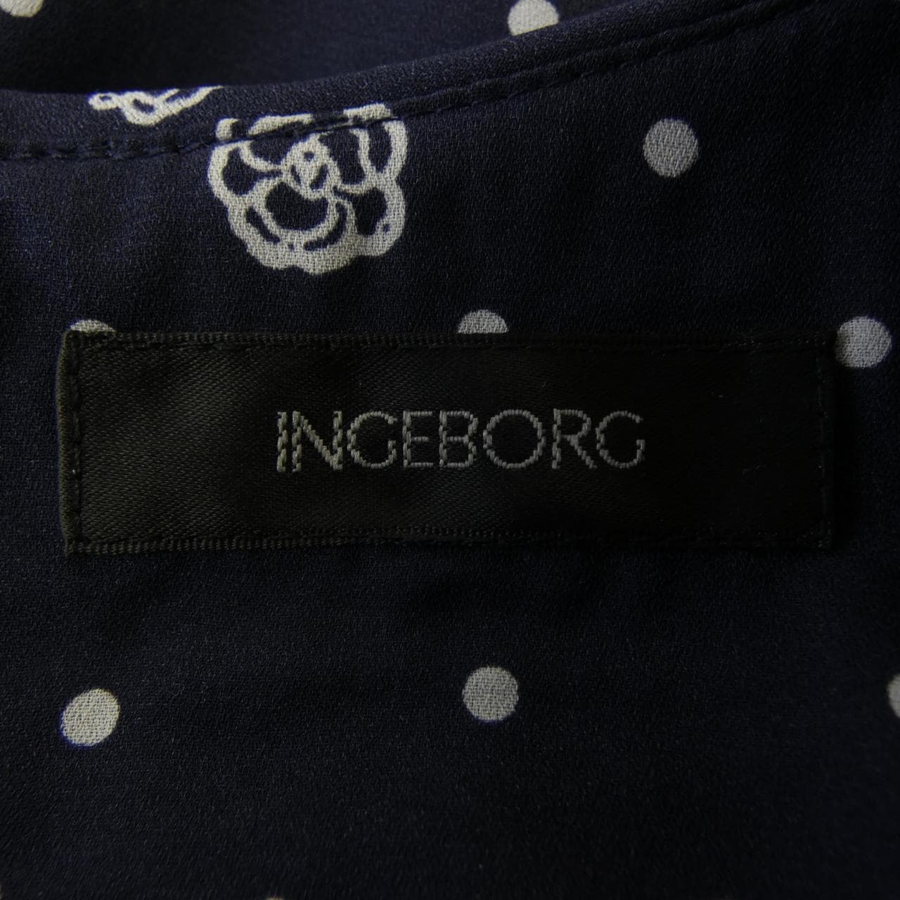 インゲボルグ INGEBORG A2253FB トップス