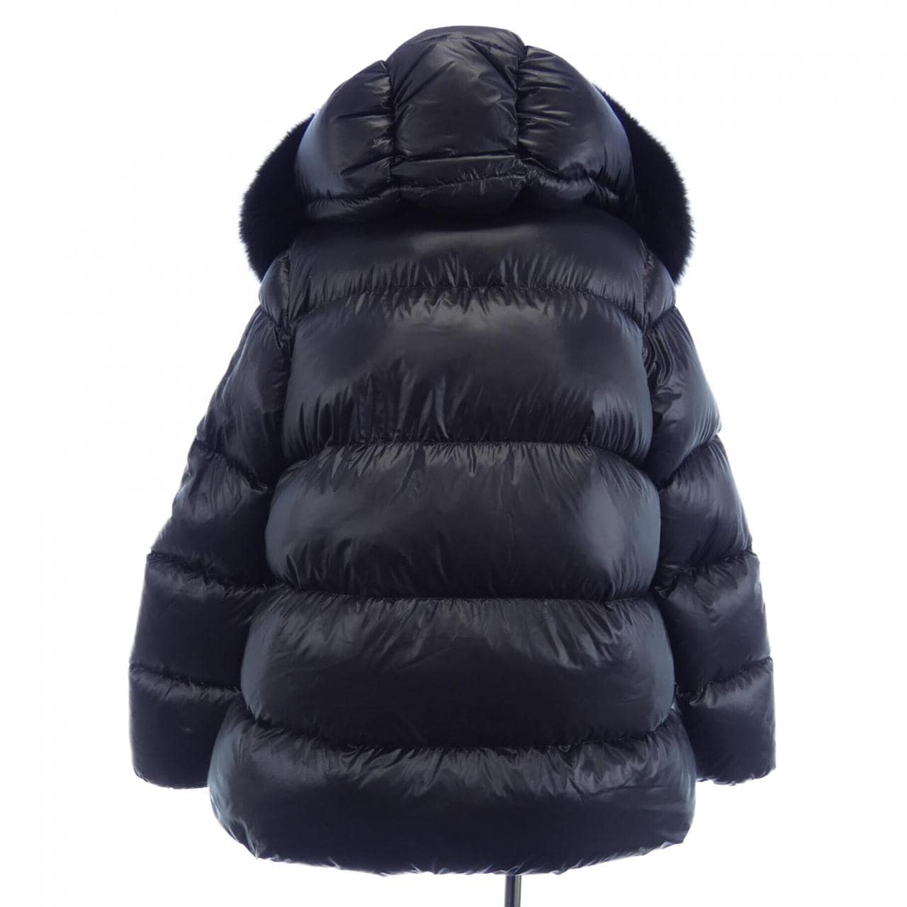 モンクレール MONCLER ダウンジャケット