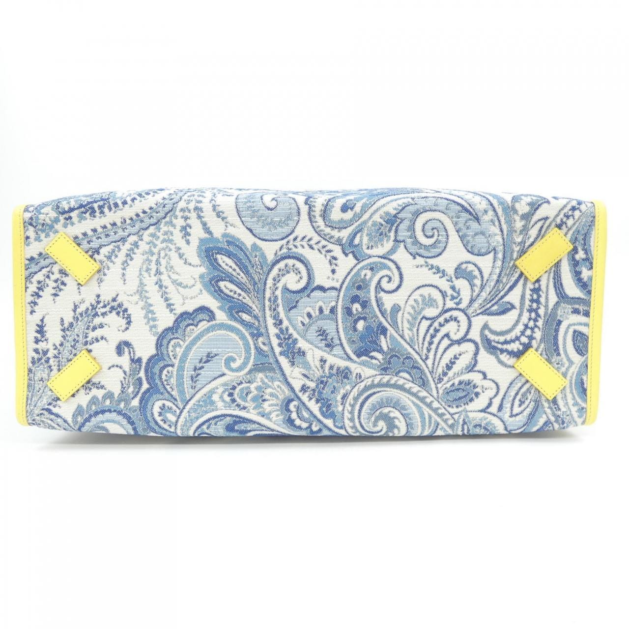 アヴァケーション A VACATION BAG