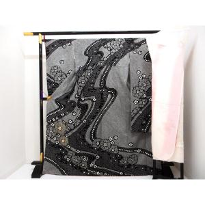 振袖　総絞り刺繍入り　きもの・長襦袢　２点セット