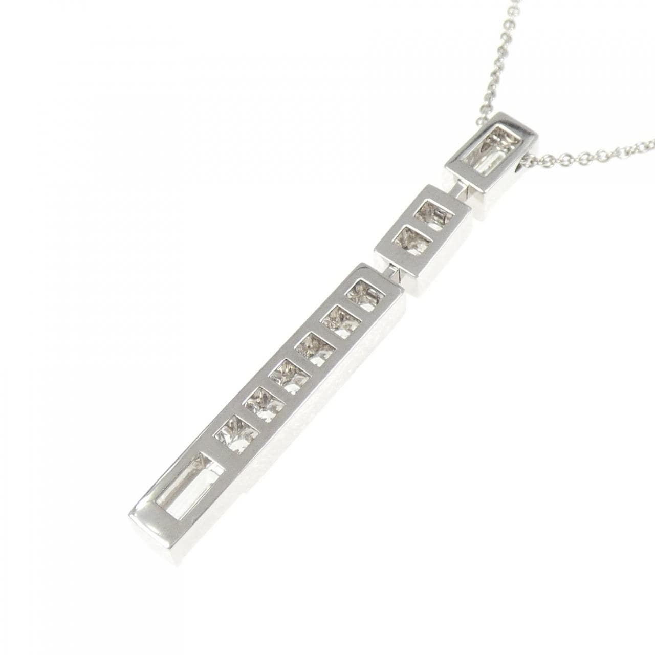 ハリーウィンストン トラフィック ラージ ネックレス