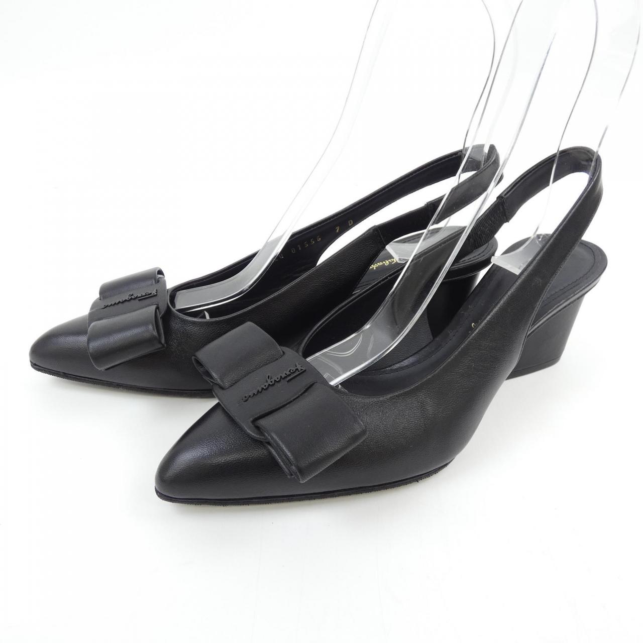 サルヴァトーレフェラガモ SALVATORE FERRAGAMO パンプス